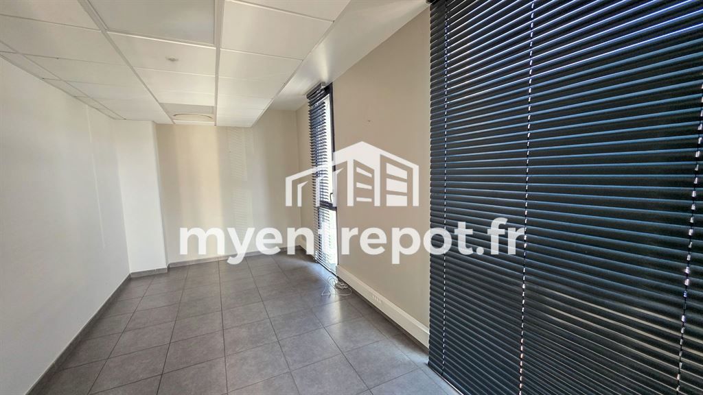Location Local d'activité Marseille 15 13015