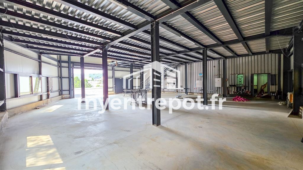 local d'activité en location sur ROQUEFORT LA BEDOULE (13830)
